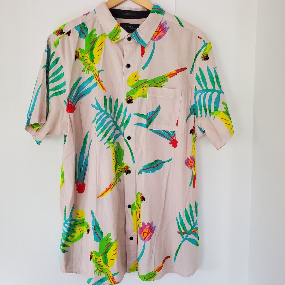 ROARK Men XL Journey Macaw Tan Tropical Button SS Shirt Logo Casual Island Vacay - Picture 2 of 15